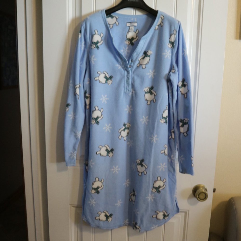 Night Shirt - warm and fuzzy - size M